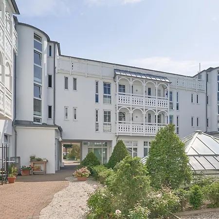 690, Seepark Апартаменти *