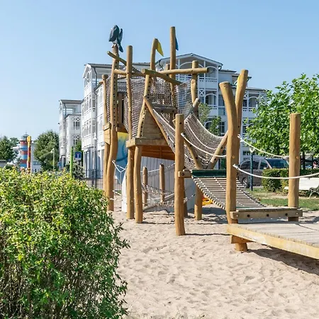 690, Seepark Апартаменти